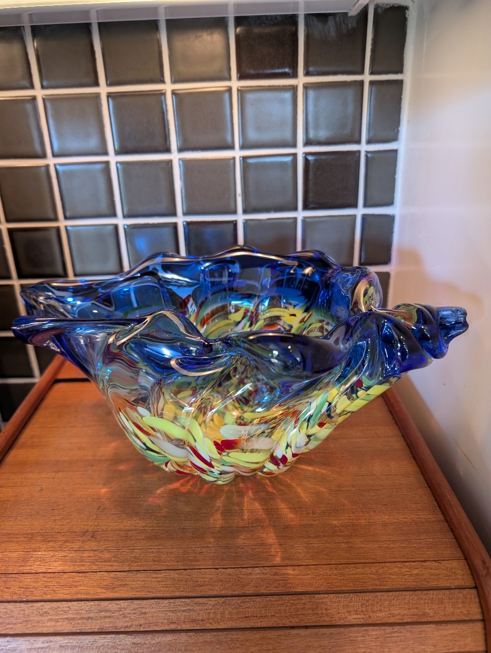 Shell Shaped Art Glass Bowl